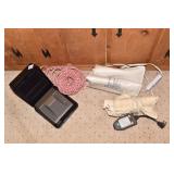 HEATING PADS, ROPE, CAMERA POLAROID SPECTRA