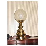 17" LAMP BRASS FROSTED LAMP