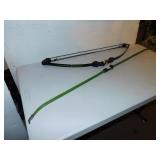 BARNET LIL BANSHEE BOW AND WOOD BOW