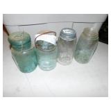 5 MASON AND BALL JARS ONE WITH BROKEN LID