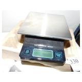 NEW SHARPER IMAGE FOOD SCALE, 11 LB. CAPACITY