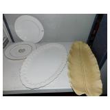 LARGE WHITE TRAY WITH SEASHELL DESIGN MADE IN