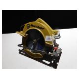 BLACK & DECKER CIRCULAR SAW