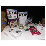 LARGE LIBERTY FALL MINIATURE HOUSE COLLECTION,