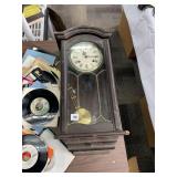 MODERN WALL CLOCK COMODORE