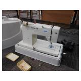 SEWING MACHINE MODEL 5525 WITH CASE
