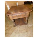 GLOBE FURNITURE OAK SINGLE DRAWER STAND 22" H X 22