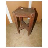 MISSION STAND 17" H X 11" W