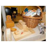 TY ANIMALS, DOLL FURNITURE, POKER CHIPS