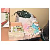 STUFFED ANIMALS, LIGHTS, ETC.