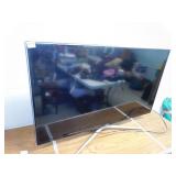 SAMSUNG TV 45" TV W/ STAND