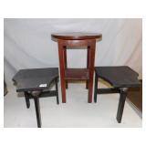 2 SIDE TABLES METAL TRIM, ROUND TABLE SPLIT TOP