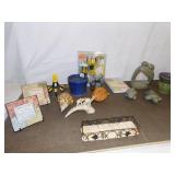 GREEN MARBLE EMBRACING COUPLE STONE, STONE FROGS,