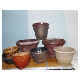 LARGE POTS AND PLANTERS