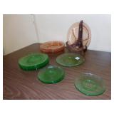 5 PINK DEPRESSION SECTIONAL PLATES, CLOVERLEAF 6