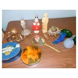 RELIGIOUS FIGURINES, GLASS PIECES