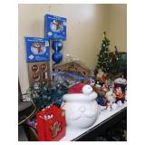 CHRISTMAS ITEMS INCLUDING NATIVITY SET
