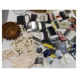 LARGE TOTE W/ LID, LIGHT UP ANGEL, HOLIDAY DÉCOR,