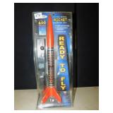 NEW FLYING MODEL ROCKET STARTER SET