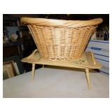 FOLDING LAP TABLE AND BASKET