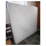 KING MATRESS 2 BOXSPRINGS