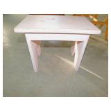 SQUARE TABLE .