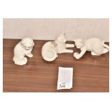 GROUP OF CAT PROCELAIN FIGURES .