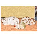 CAT FIGURES PORCELAIN .
