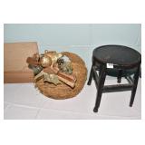 STOOL METAL AND WALL HANGING BASKET .