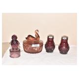 AMYTHEST SWAN DISH, SALT/PEPPER.