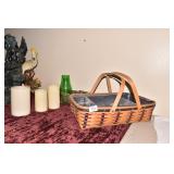 PICNIC BASKET W/ LINER.