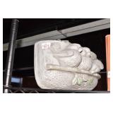 COMPOSITION WALL HANGER .