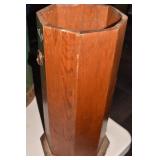 WOOD UMBRELLA HOLDER LIONHEAD DECOR.