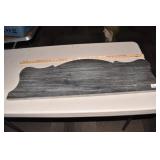 MARBLE TOP SCALLOPED EDGE