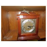 SETH THOMAS SHELF CLOCK W/ KEYS