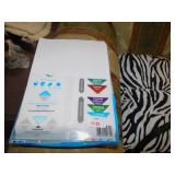 BLACK/WHITE PILLOWS, PARTIAL REAM PAPER,