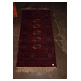 WOOL 4 FOOT RUG