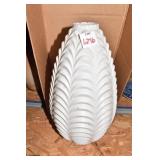 1950S 13IN LAMP SHADE GREEN DEPRESSION CAKE PLATE