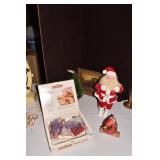 VINTAGE SANTA PRINT ON BOARD