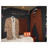 NEW BOUTIQUE CHIC 2 X CLOTHING GROUP