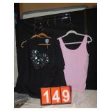 2 X TOP AND SLEEVE LESS CLOTHING GROUP