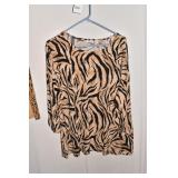 SUSAN GRAVER ANIMAL PRINT 2 X TOP, SEQUIN TANK DG