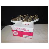 RYKA ZIPPER ANIMAL PRINT SIZE 9