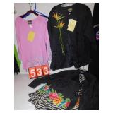 2 NEW BOB MACKIE TOPS SIZE 2X, SX BLOUSE