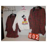 "THE DISNEY STORE" MEDIUM MICKEY SWEATSHIRT, 2
