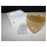 AMBER HEART BOX W/ LED LIGHTS