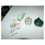 4 SNUFF BOTTLES