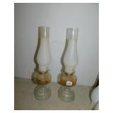 2 OIL LAMPS, 3 EXTRA HURRICANES