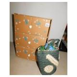 VINTAGE BAG WITH YARN, CARDBOARD ORGANIZER