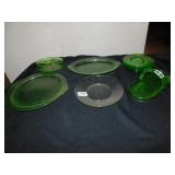 GREEN DEPRESSION 8 PLATES, 2 SERVING PLATES,